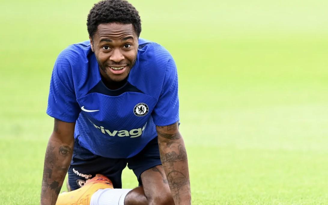 夏窗未能离队，泰晤士报：冬窗前斯特林可能要单独训练